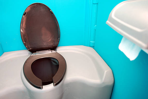 Portable Toilet Options We Offer in Chester Center, CT